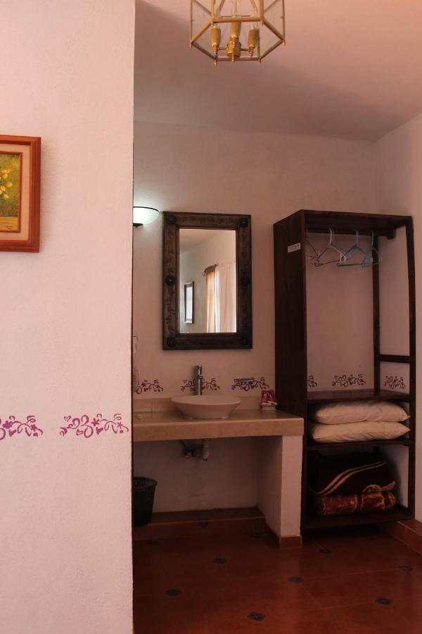 Hotel Posada Chamacuero Comonfort 外观 照片