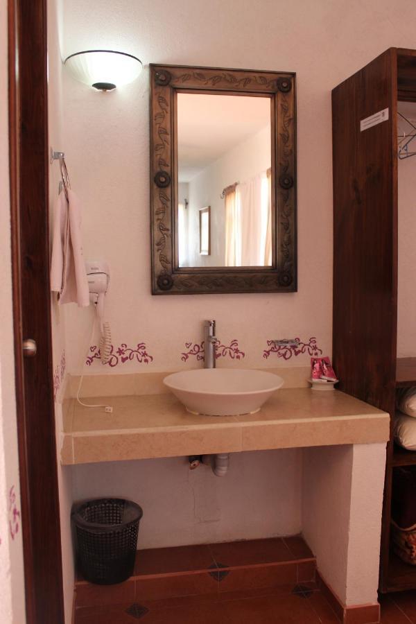 Hotel Posada Chamacuero Comonfort 外观 照片