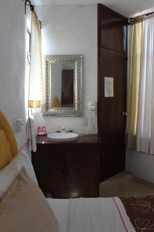 Hotel Posada Chamacuero Comonfort 外观 照片